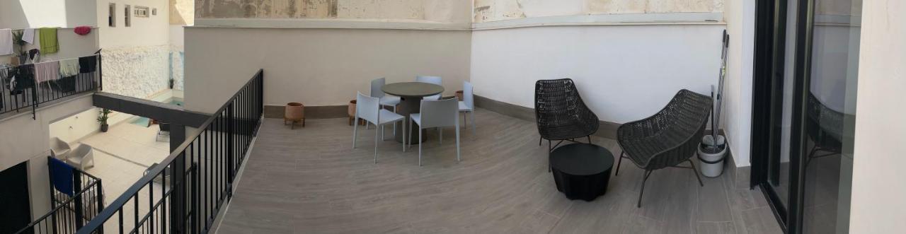 Apartamentos Breton 17 Suite Con Terraza Alicante Exterior photo