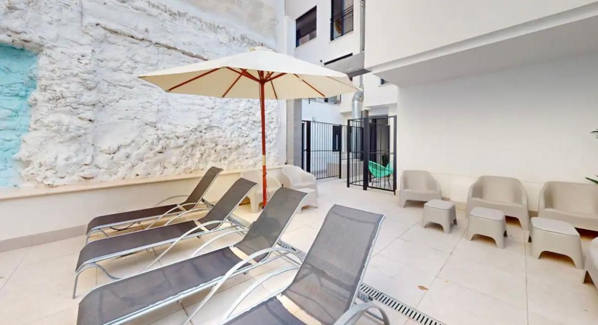 Apartamentos Breton 17 Suite Con Terraza Alicante Exterior photo